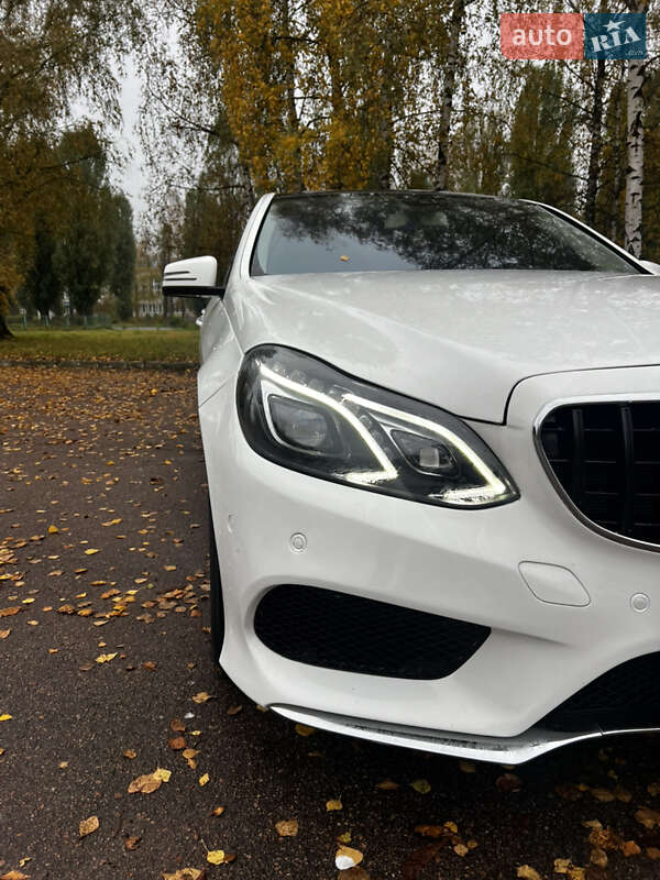 Седан Mercedes-Benz E-Class 2014 в Житомире