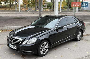 Седан Mercedes-Benz E-Class 2011 в Смеле