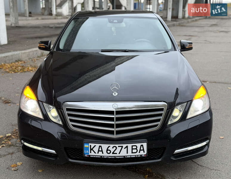 Седан Mercedes-Benz E-Class 2011 в Смілі фото 7 Седан Mercedes-Benz E-Class 2011 в Смілі