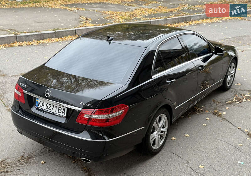 Седан Mercedes-Benz E-Class 2011 в Смілі фото 11 Седан Mercedes-Benz E-Class 2011 в Смілі