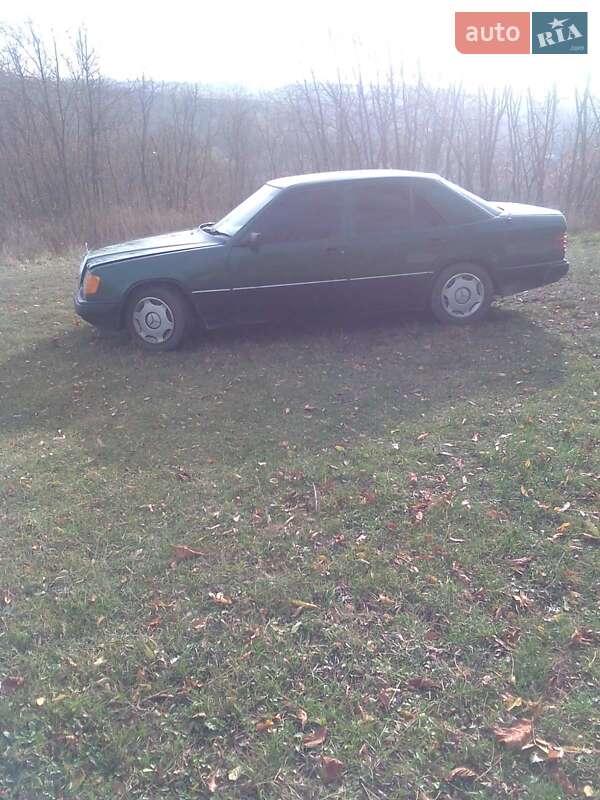 Седан Mercedes-Benz E-Class 1990 в Зенькове фото 19 Седан Mercedes-Benz E-Class 1990 в Зенькове