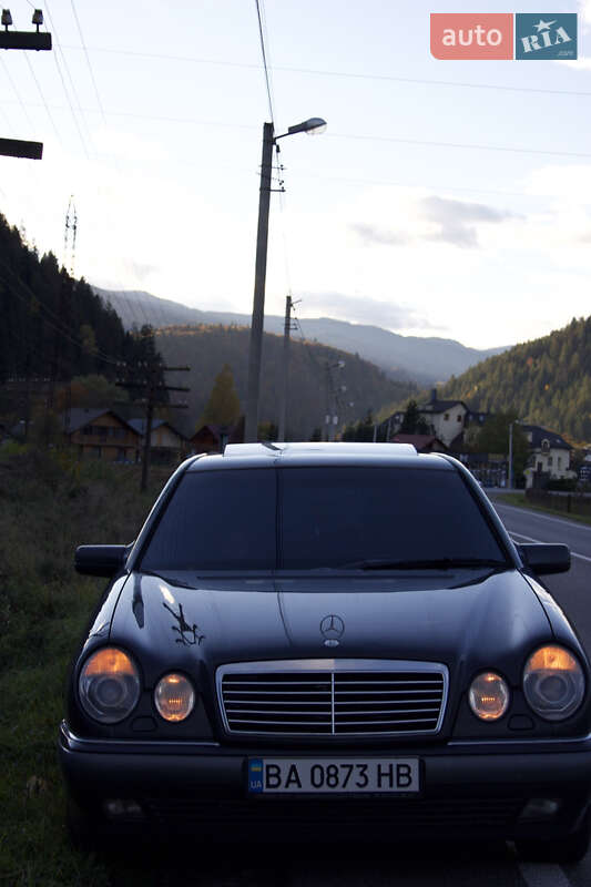 Седан Mercedes-Benz E-Class 1995 в Кропивницком