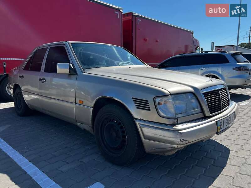 Седан Mercedes-Benz E-Class 1986 в Полтаві фото 4 Седан Mercedes-Benz E-Class 1986 в Полтаві