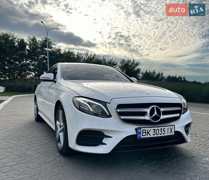 Седан Mercedes-Benz E-Class 2016 в Ровно фото Седан Mercedes-Benz E-Class 2016 в Ровно