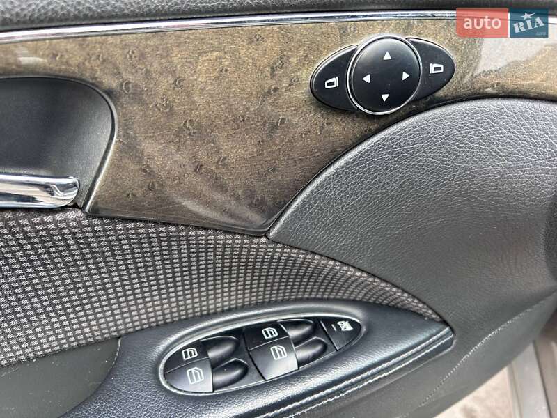 Седан Mercedes-Benz E-Class 2003 в Киеве фото 16 Седан Mercedes-Benz E-Class 2003 в Киеве