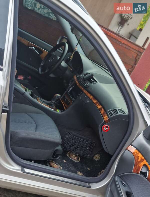 Универсал Mercedes-Benz E-Class 2004 в Владимире
