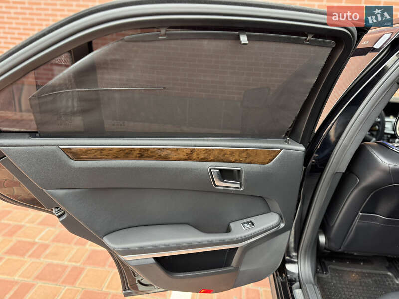 Седан Mercedes-Benz E-Class 2011 в Одессе фото 18 Седан Mercedes-Benz E-Class 2011 в Одессе