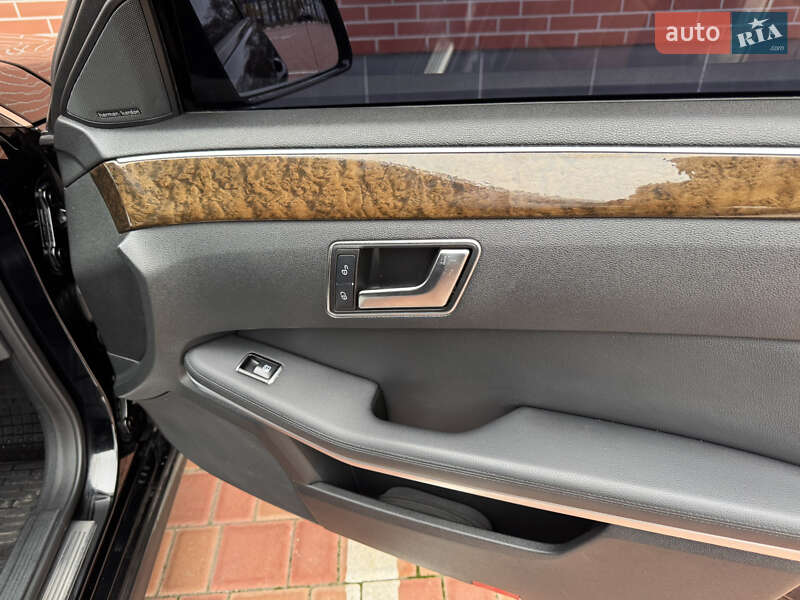 Седан Mercedes-Benz E-Class 2011 в Одессе фото 21 Седан Mercedes-Benz E-Class 2011 в Одессе