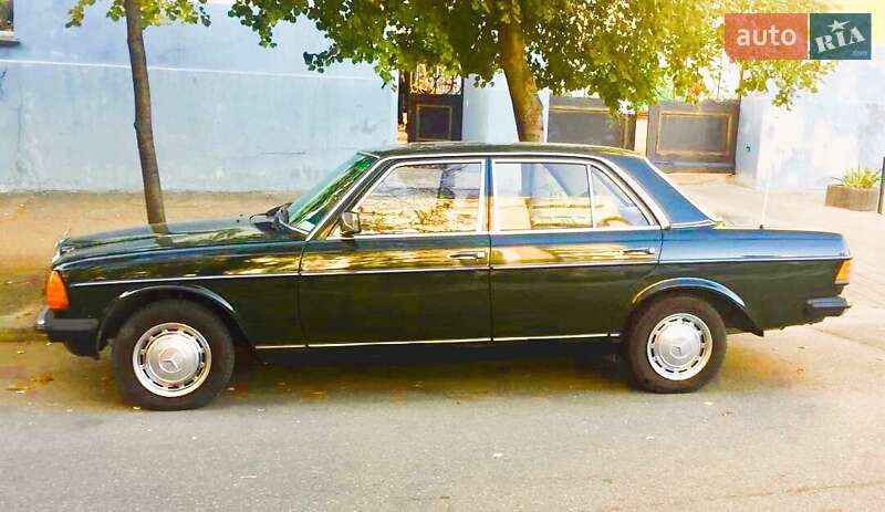 Седан Mercedes-Benz E-Class 1983 в Києві фото 6 Седан Mercedes-Benz E-Class 1983 в Києві