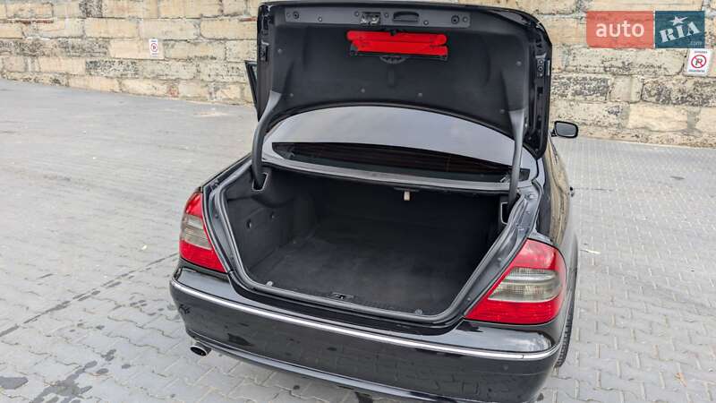 Седан Mercedes-Benz E-Class 2007 в Тернополе