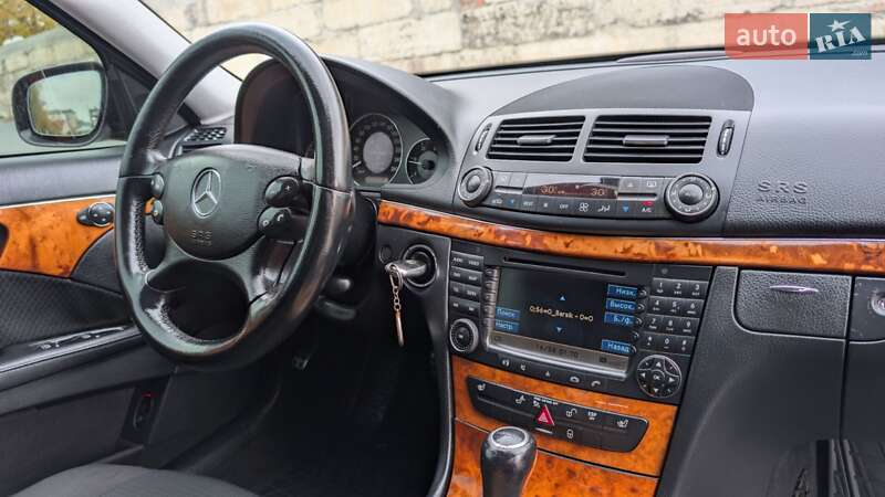 Седан Mercedes-Benz E-Class 2007 в Тернополе