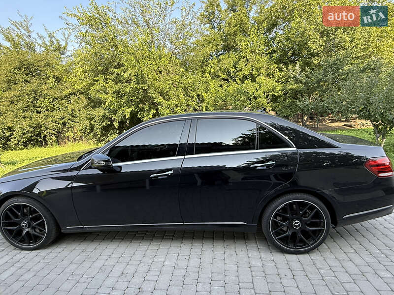 Седан Mercedes-Benz E-Class 2014 в Білій Церкві