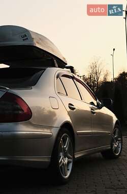 Седан Mercedes-Benz E-Class 2006 в Харкові