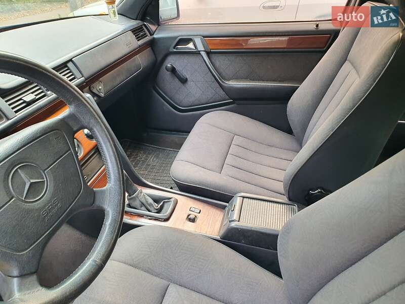 Седан Mercedes-Benz E-Class 1995 в Кривому Розі фото 17 Седан Mercedes-Benz E-Class 1995 в Кривому Розі