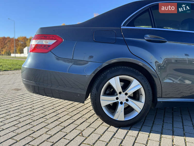 Седан Mercedes-Benz E-Class 2012 в Львові фото 13 Седан Mercedes-Benz E-Class 2012 в Львові