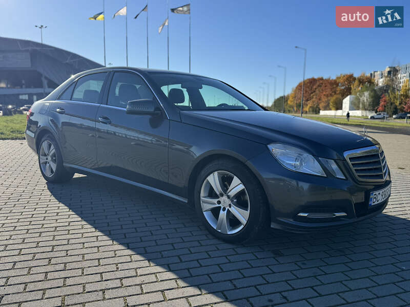 Седан Mercedes-Benz E-Class 2012 в Львові фото 18 Седан Mercedes-Benz E-Class 2012 в Львові