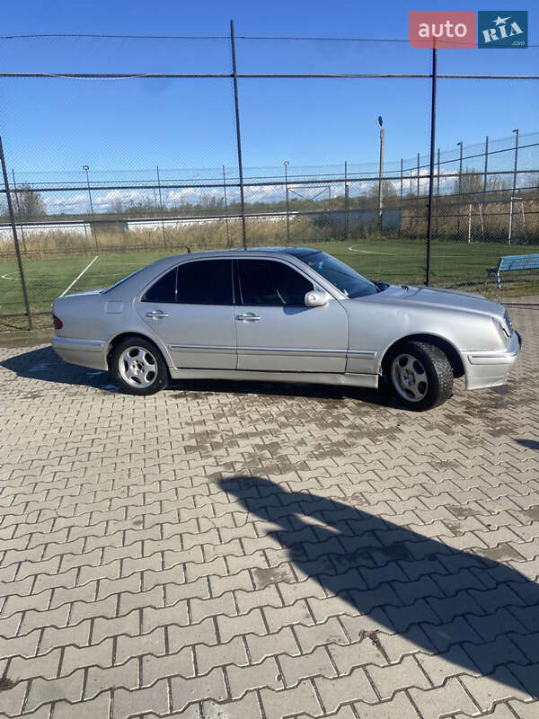 Седан Mercedes-Benz E-Class 1996 в Черновцах фото 3 Седан Mercedes-Benz E-Class 1996 в Черновцах