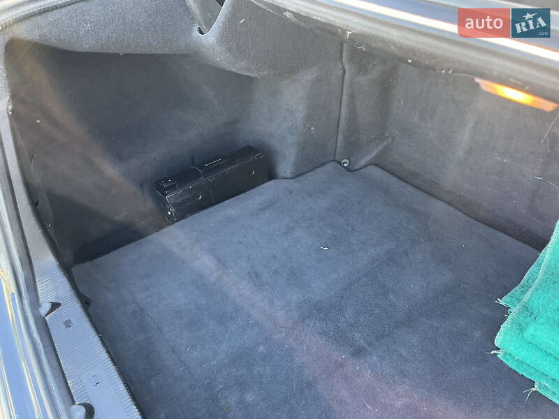 Седан Mercedes-Benz E-Class 2001 в Кам'янець-Подільському