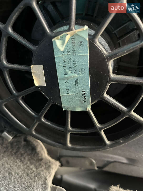 Седан Mercedes-Benz E-Class 2001 в Кам'янець-Подільському