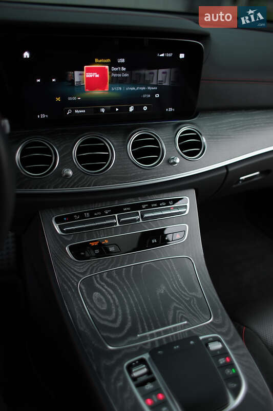 Седан Mercedes-Benz E-Class 2021 в Киеве фото 32 Седан Mercedes-Benz E-Class 2021 в Киеве