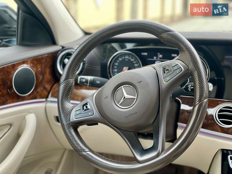 Седан Mercedes-Benz E-Class 2017 в Мукачевому фото 20 Седан Mercedes-Benz E-Class 2017 в Мукачевому