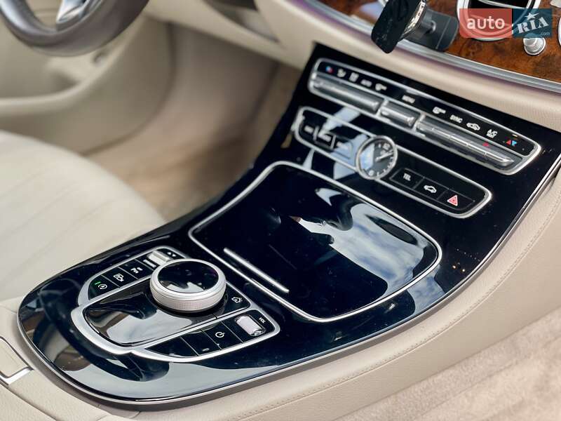 Седан Mercedes-Benz E-Class 2017 в Мукачевому фото 31 Седан Mercedes-Benz E-Class 2017 в Мукачевому
