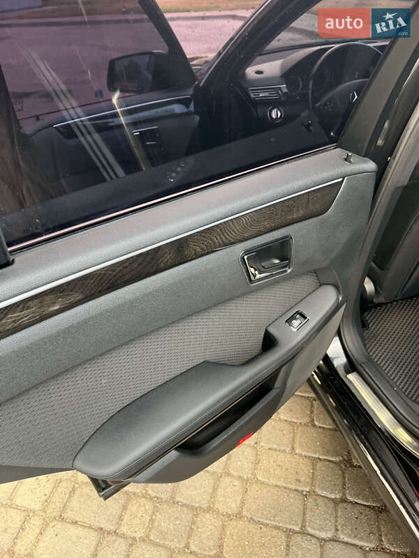 Седан Mercedes-Benz E-Class 2009 в Ковеле фото 23 Седан Mercedes-Benz E-Class 2009 в Ковеле