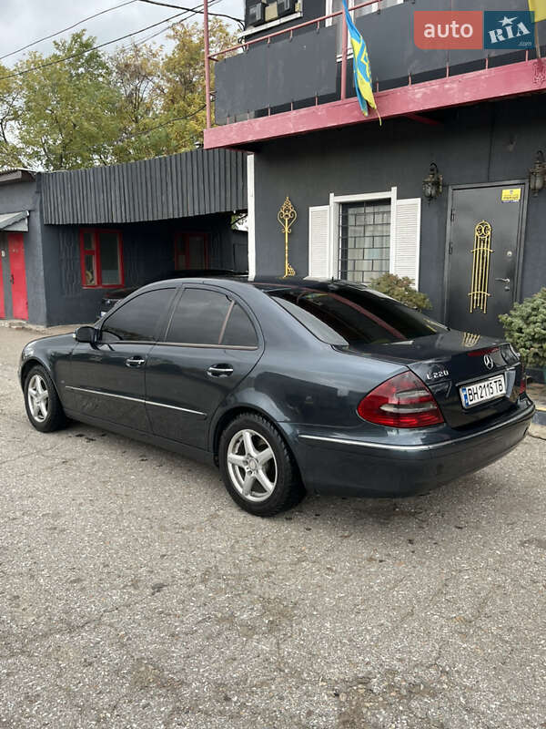 Седан Mercedes-Benz E-Class 2002 в Одесі