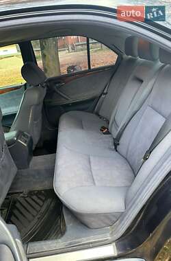 Седан Mercedes-Benz E-Class 2001 в  фото 5 Седан Mercedes-Benz E-Class 2001 в