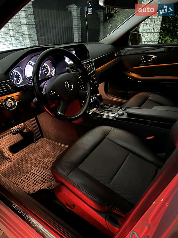 Седан Mercedes-Benz E-Class 2010 в Бершади фото 81 Седан Mercedes-Benz E-Class 2010 в Бершади