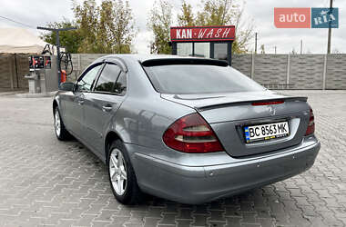 Седан Mercedes-Benz E-Class 2005 в  фото 5 Седан Mercedes-Benz E-Class 2005 в