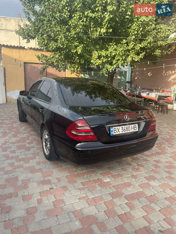 Седан Mercedes-Benz E-Class 2003 в Коблеве