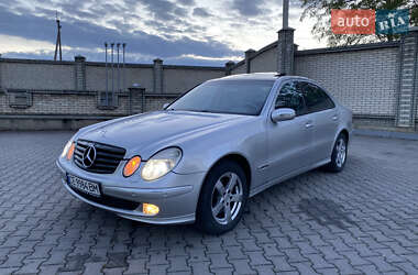 Седан Mercedes-Benz E-Class 2006 в Черновцах