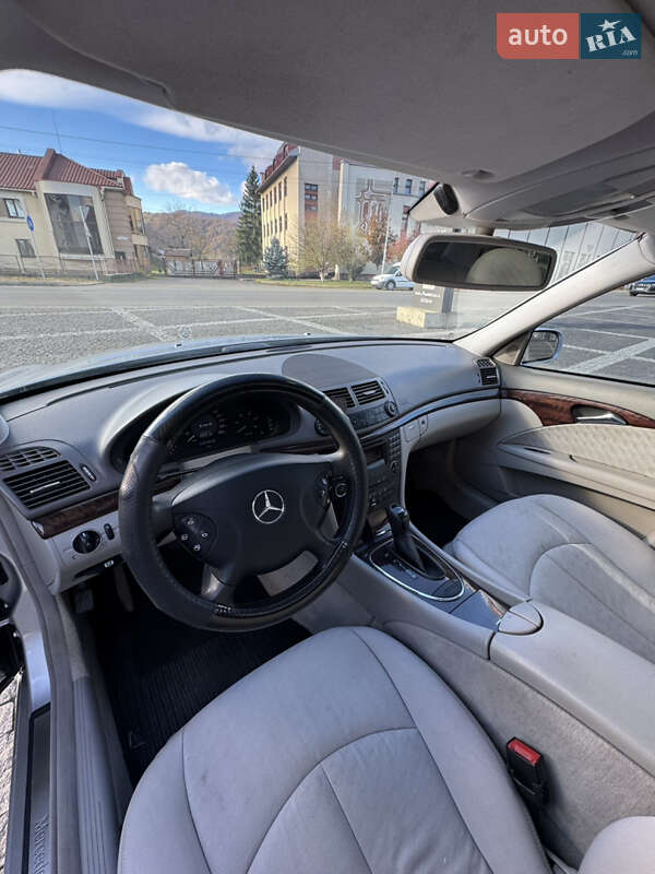 Седан Mercedes-Benz E-Class 2005 в Хусте фото 11 Седан Mercedes-Benz E-Class 2005 в Хусте