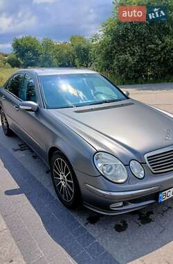 Седан Mercedes-Benz E-Class 2002 в Львове Седан Mercedes-Benz E-Class 2002 в Львове