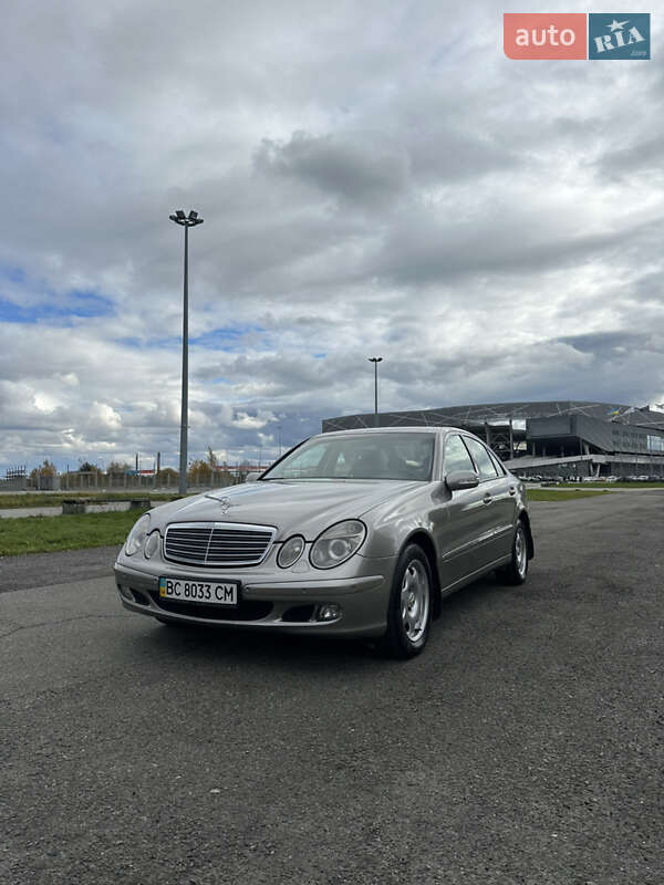 Седан Mercedes-Benz E-Class 2005 в Львове фото Седан Mercedes-Benz E-Class 2005 в Львове