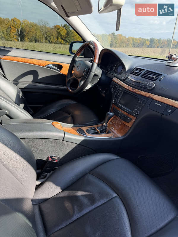 Седан Mercedes-Benz E-Class 2007 в Виннице