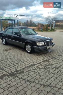 Седан Mercedes-Benz E-Class 1995 в Самборі