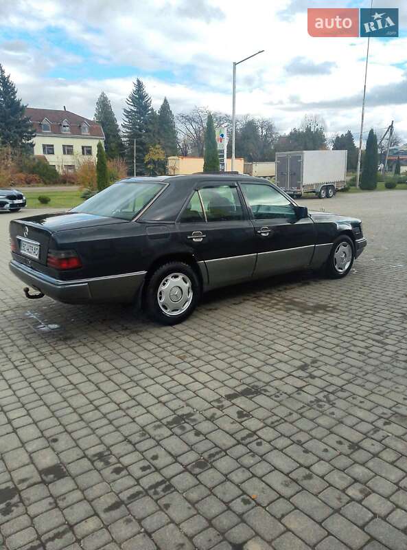 Седан Mercedes-Benz E-Class 1995 в Самборі