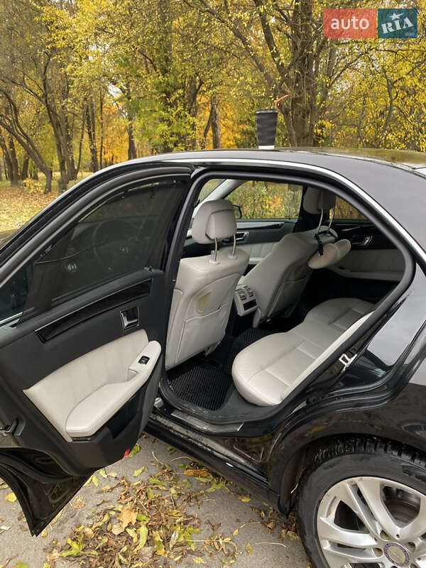 Седан Mercedes-Benz E-Class 2010 в Луцьку фото 14 Седан Mercedes-Benz E-Class 2010 в Луцьку