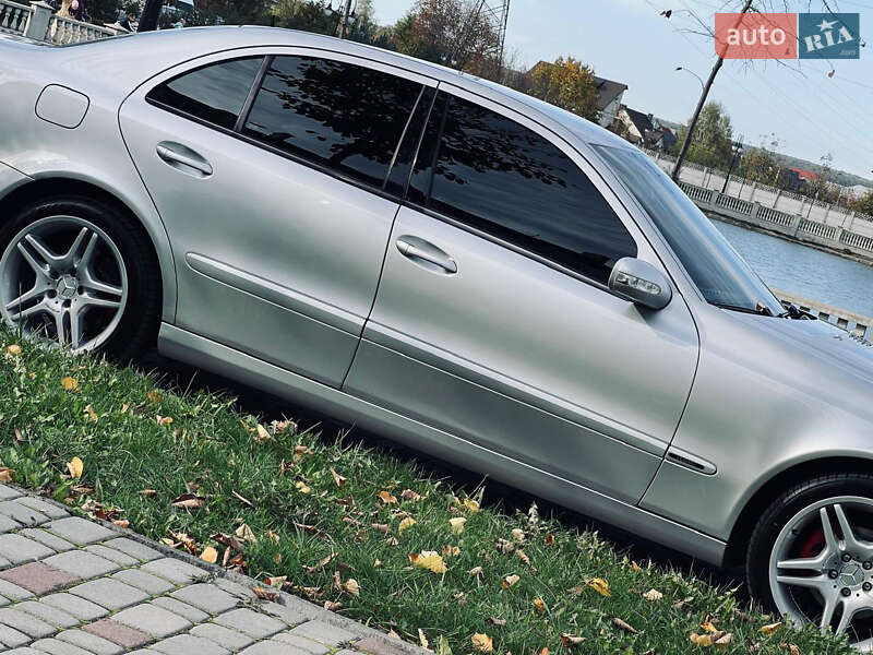 Седан Mercedes-Benz E-Class 2004 в Ивано-Франковске