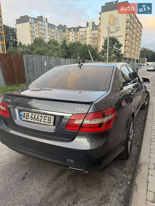Купе Mercedes-Benz E-Class 2011 в Виннице фото 5 Купе Mercedes-Benz E-Class 2011 в Виннице