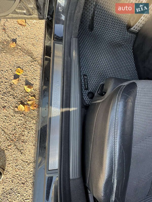 Седан Mercedes-Benz E-Class 2006 в Чернигове фото 29 Седан Mercedes-Benz E-Class 2006 в Чернигове