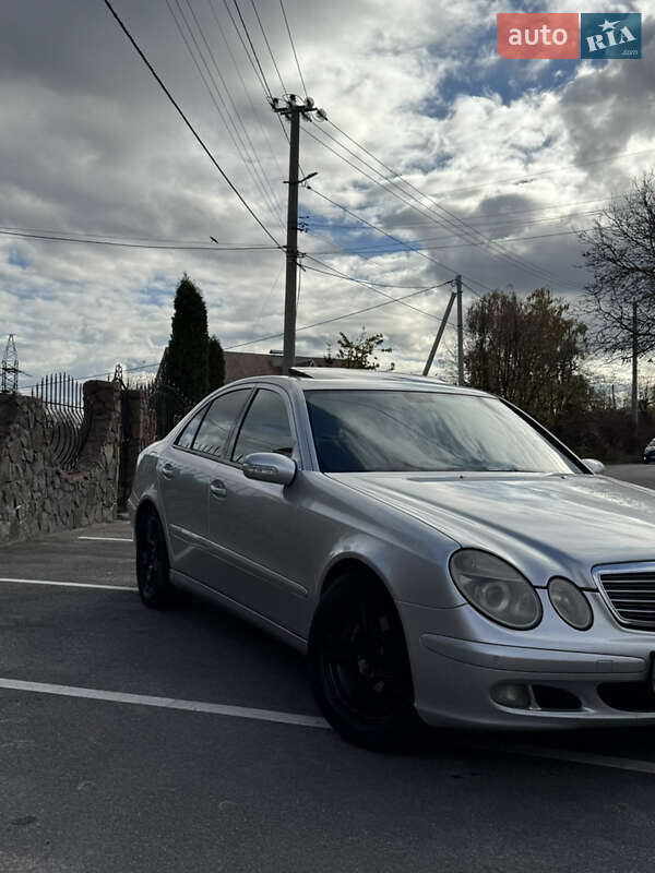 Седан Mercedes-Benz E-Class 2004 в Вінниці