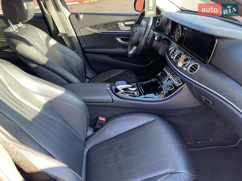 Седан Mercedes-Benz E-Class 2016 в Киеве фото 24 Седан Mercedes-Benz E-Class 2016 в Киеве