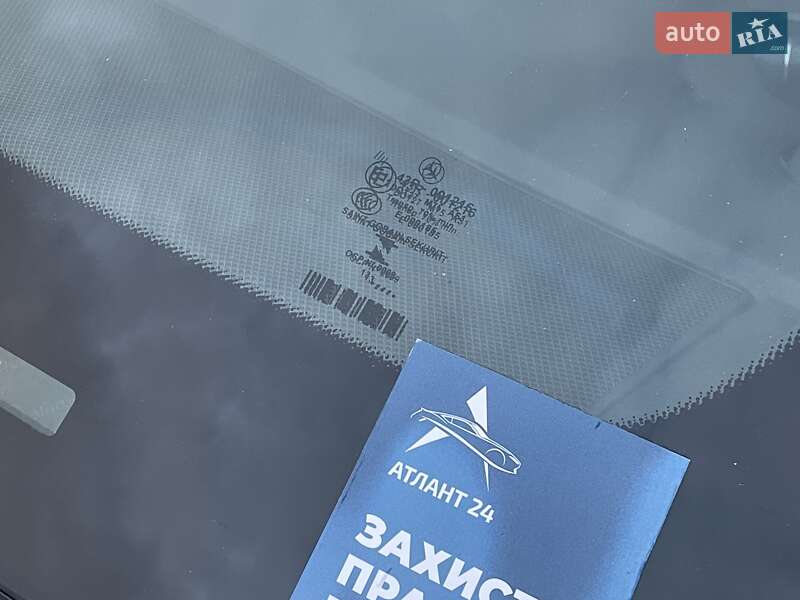 Седан Mercedes-Benz E-Class 2013 в Киеве фото 26 Седан Mercedes-Benz E-Class 2013 в Киеве