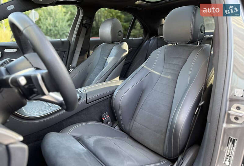 Седан Mercedes-Benz E-Class 2023 в Львові