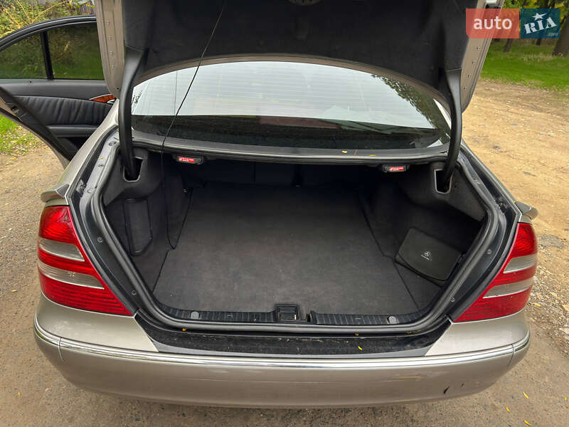 Седан Mercedes-Benz E-Class 2004 в Кременчуге фото 15 Седан Mercedes-Benz E-Class 2004 в Кременчуге