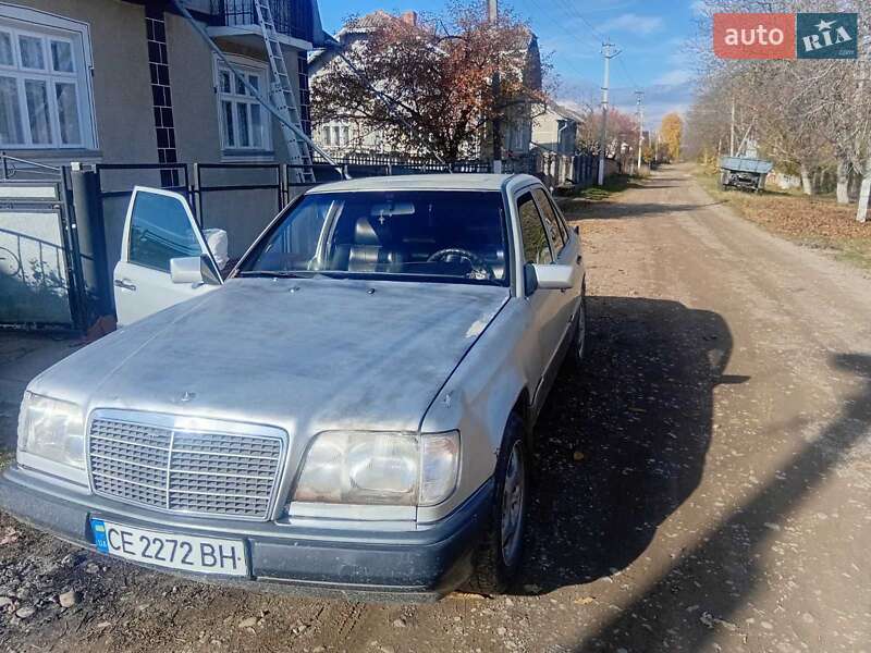 Седан Mercedes-Benz E-Class 1993 в Кицмани