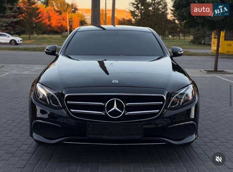 Седан Mercedes-Benz E-Class 2018 в Полтаві фото Седан Mercedes-Benz E-Class 2018 в Полтаві